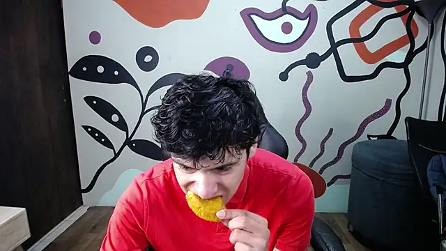 Snapshot of Luca_vega chatting on October 9, 2025, 1:00 pm Luca vega online show from October 9, 2025, 1:00 pm