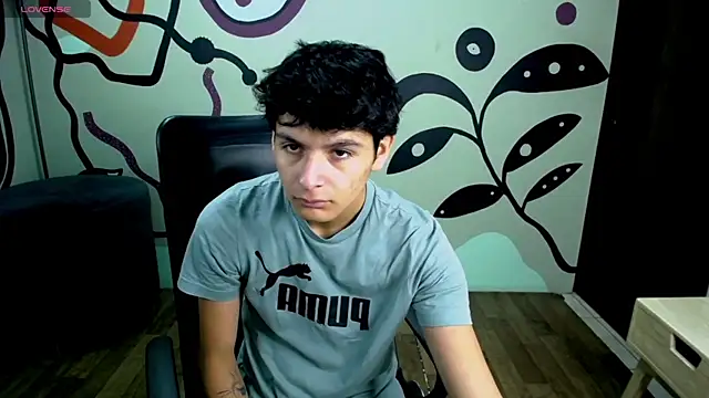 Snapshot of Luca_vega chatting on October 1, 2025, 1:04 pm Luca vega online show from October 1, 2025, 1:04 pm