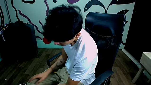 Snapshot of Luca_vega chatting on September 30, 2025, 2:34 pm Luca vega online show from September 30, 2025, 2:34 pm