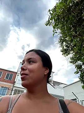 Snapshot of LICEET chatting on October 6, 2025, 11:44 am LICEET online show from October 6, 2025, 11:44 am