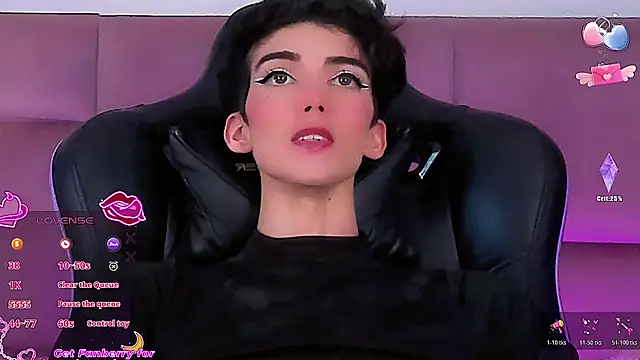 Baby FenixTS online show from November 20, 2025, 7:47 pm