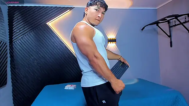 Horny nick18 online show from March 24, 2026, 2:50 pm