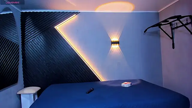 Horny nick18 online show from April 10, 2026, 10:22 am