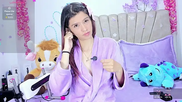 Sofiia Cute online show from June 13, 2026, 3:59 am