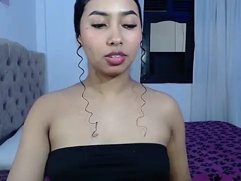 Snapshot of kloe2424 chatting on September 9, 2025, 9:02 pm kloe2424 online show from September 9, 2025, 9:02 pm