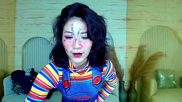 Snapshot of valentina_r_ chatting on October 31, 2025, 3:14 am valentina r  online show from October 31, 2025, 3:14 am