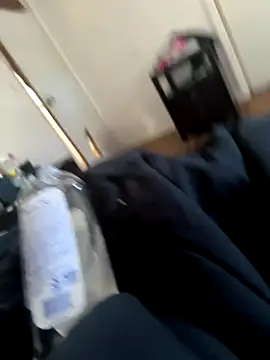 Snapshot of PrettyBabriexox chatting on October 8, 2025, 7:47 pm PrettyBabriexox online show from October 8, 2025, 7:47 pm