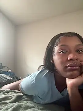 PrettyBabriexox online show from December 19, 2025, 4:53 pm