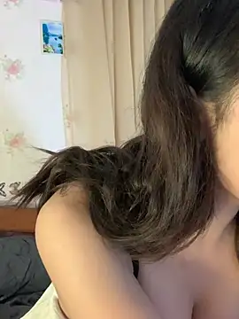 Kimberly-Ferarren online show from April 18, 2026, 6:32 pm