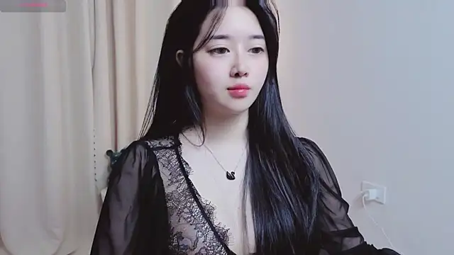 Snapshot of Miu-999 chatting on February 4, 2026, 7:03 am Miu-999 online show from February 4, 2026, 7:03 am