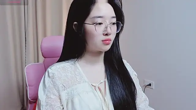 Snapshot of Miu-999 chatting on February 23, 2026, 2:13 am Miu-999 online show from February 23, 2026, 2:13 am