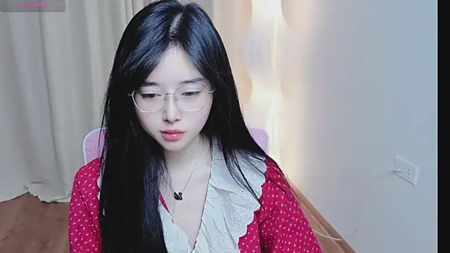 Snapshot of Miu-999 chatting on December 18, 2025, 2:05 am Miu-999 online show from December 18, 2025, 2:05 am