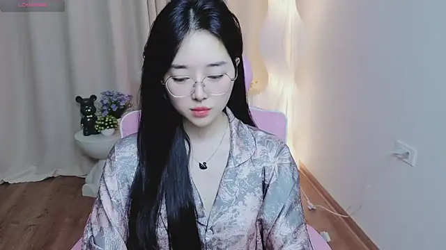 Snapshot of Miu-999 chatting on December 19, 2025, 2:19 pm Miu-999 online show from December 19, 2025, 2:19 pm