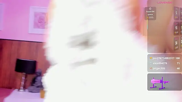 dalia roses online show from December 14, 2025, 1:23 am