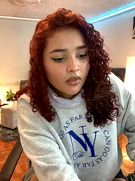 Snapshot of ladulcemary chatting on September 11, 2025, 10:10 pm ladulcemary online show from September 11, 2025, 10:10 pm