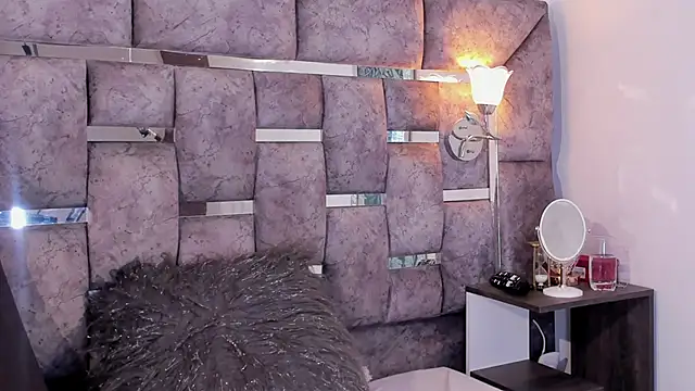 Mariia Josee online show from September 25, 2025, 1:44 am