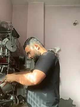 amitsharma7868 online show from April 8, 2026, 2:57 am