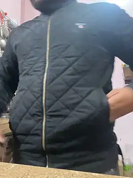 amitsharma7868 online show from December 20, 2025, 3:31 am