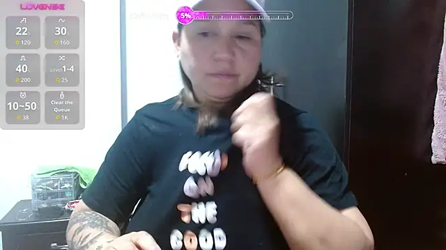 Snapshot of haashkyo chatting on October 10, 2025, 4:13 am haashkyo online show from October 10, 2025, 4:13 am