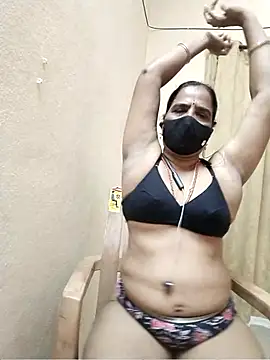 Snapshot of Darshini-Lovely chatting on October 3, 2025, 10:28 am Darshini-Lovely online show from October 3, 2025, 10:28 am