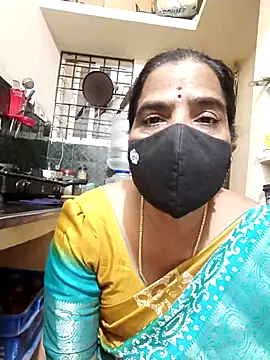 Snapshot of Darshini-Lovely chatting on September 18, 2025, 7:11 am Darshini-Lovely online show from September 18, 2025, 7:11 am