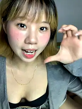 zhaomosheng125216 online show from October 13, 2025, 11:38 pm