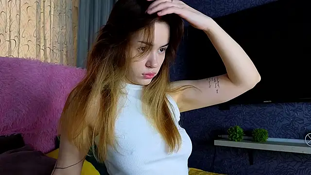 telari0l0ve online show from February 8, 2026, 9:18 am