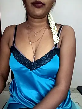 Snapshot of Tamil_kavinila chatting on February 4, 2026, 4:07 am Tamil kavinila online show from February 4, 2026, 4:07 am