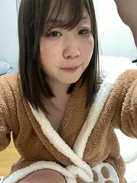 h415a812 online show from November 10, 2025, 5:51 pm