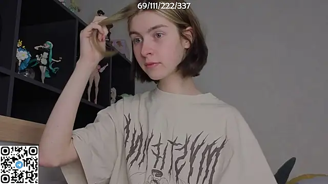 Snapshot of bertamimi chatting on October 13, 2025, 6:53 pm bertamimi online show from October 13, 2025, 6:53 pm