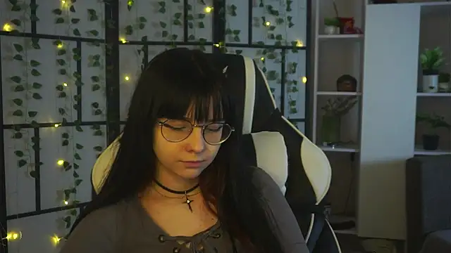 Snapshot of BereniceBattersby chatting on October 5, 2025, 8:32 pm BereniceBattersby online show from October 5, 2025, 8:32 pm