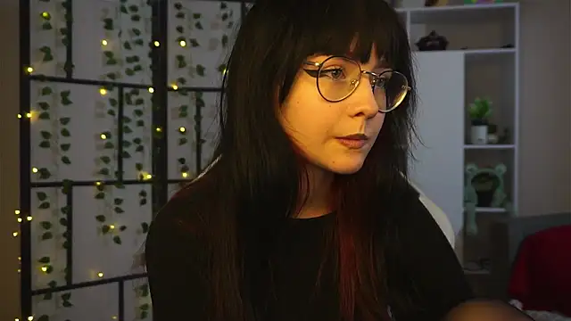 Snapshot of BereniceBattersby chatting on September 24, 2025, 9:21 pm BereniceBattersby online show from September 24, 2025, 9:21 pm