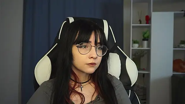 Snapshot of BereniceBattersby chatting on October 25, 2025, 8:24 am BereniceBattersby online show from October 25, 2025, 8:24 am