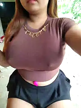 Akira sera online show from September 10, 2025, 1:48 am