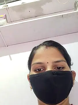 poojam93 online show from October 5, 2025, 1:18 am