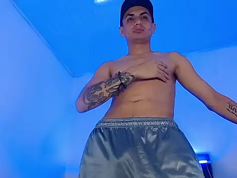 Snapshot of pitersonntt chatting on September 22, 2025, 12:49 am pitersonntt online show from September 22, 2025, 12:49 am