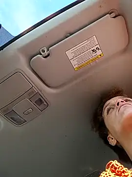 Snapshot of sarahkat86 chatting on September 27, 2025, 2:34 pm sarahkat86 online show from September 27, 2025, 2:34 pm