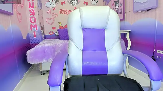 Snapshot of michell__petit_ chatting on September 12, 2025, 12:05 pm michell petit online show from September 12, 2025, 12:05 pm