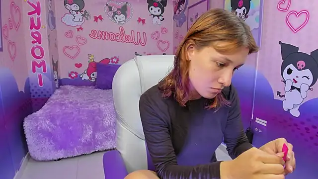 Snapshot of michell__petit_ chatting on October 14, 2025, 12:06 pm michell petit online show from October 14, 2025, 12:06 pm