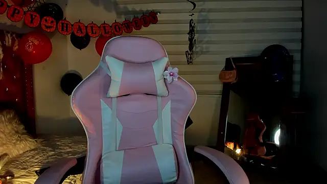 Snapshot of Jade_rey_ chatting on October 23, 2025, 1:48 am Jade rey  online show from October 23, 2025, 1:48 am