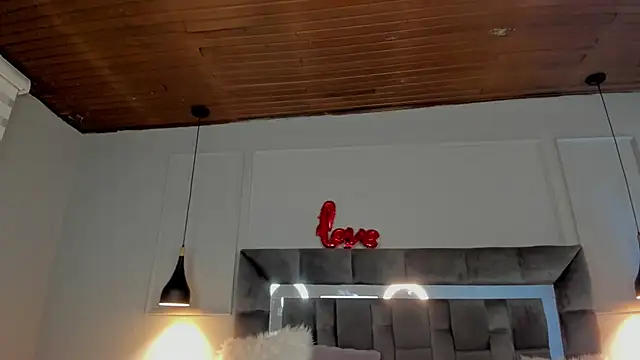 Jade rey  online show from February 21, 2026, 3:41 am