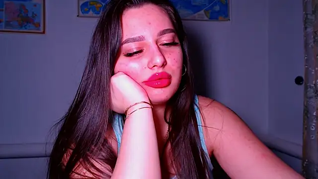 NikiWhite online show from November 12, 2025, 9:07 pm