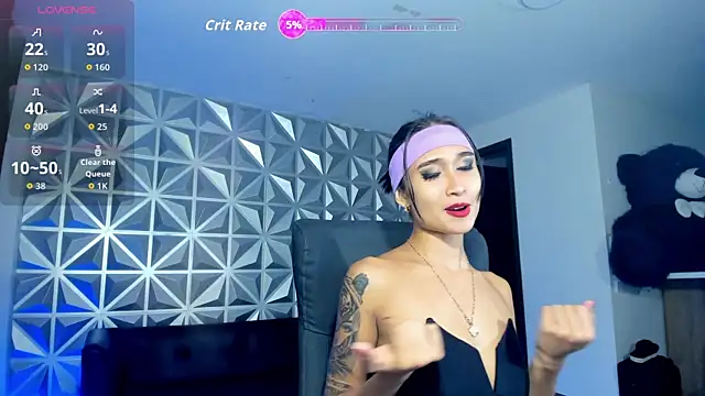 Snapshot of hellen_tease chatting on October 21, 2025, 12:37 pm hellen tease online show from October 21, 2025, 12:37 pm