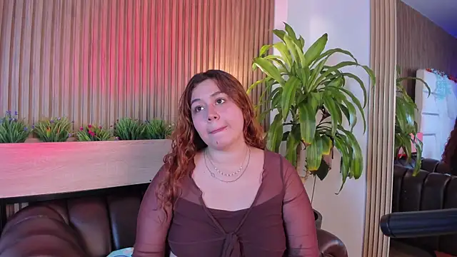 AdelaTaylor online show from September 25, 2025, 7:42 pm