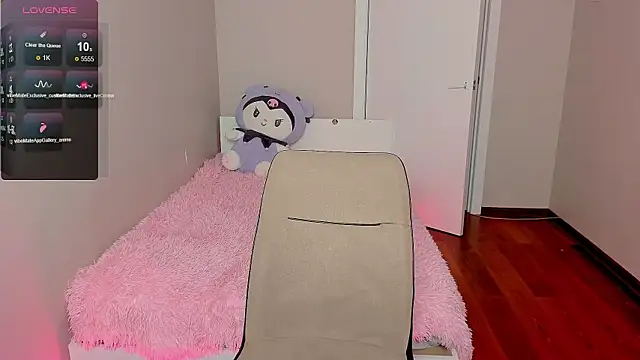 Snapshot of yoi_mika chatting on September 28, 2025, 6:04 pm yoi mika online show from September 28, 2025, 6:04 pm