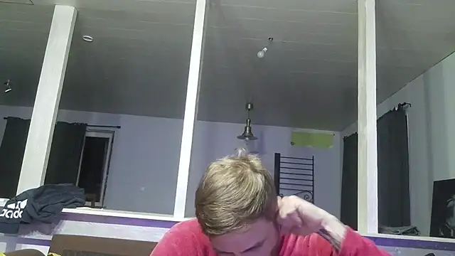 Bikerhot883hd online show from February 12, 2026, 5:45 pm