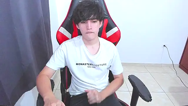 Snapshot of eren_188 chatting on October 24, 2025, 6:18 pm eren 188 online show from October 24, 2025, 6:18 pm