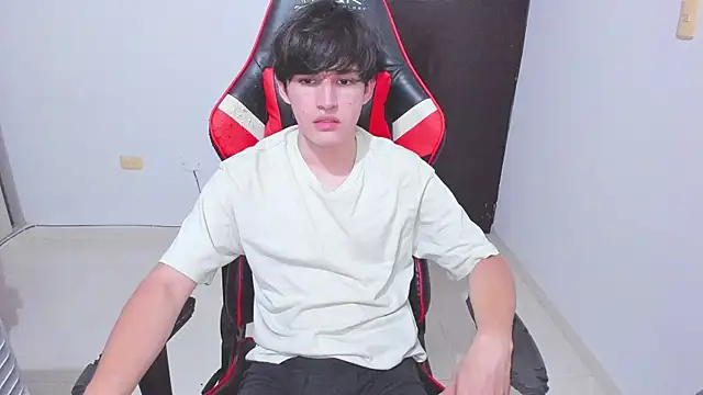 Snapshot of eren_188 chatting on January 14, 2026, 2:37 am eren 188 online show from January 14, 2026, 2:37 am