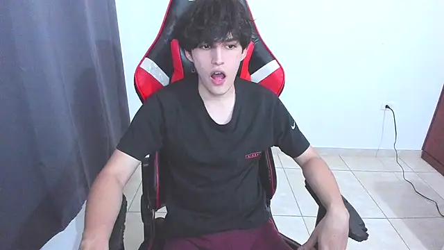 Snapshot of eren_188 chatting on October 11, 2025, 2:34 am eren 188 online show from October 11, 2025, 2:34 am