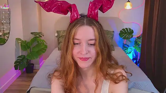 Summer Red Daze online show from September 26, 2025, 2:57 pm